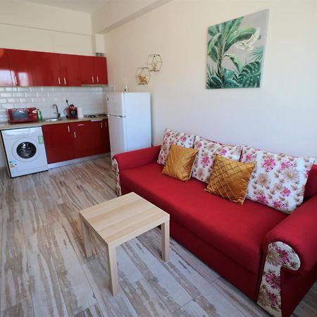 Charming Cozy Apartment - Old Town - Free Minibar Boekarest Buitenkant foto