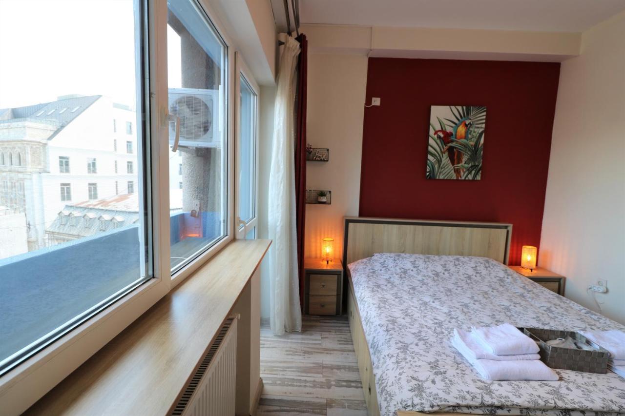 Charming Cozy Apartment - Old Town - Free Minibar Boekarest Buitenkant foto