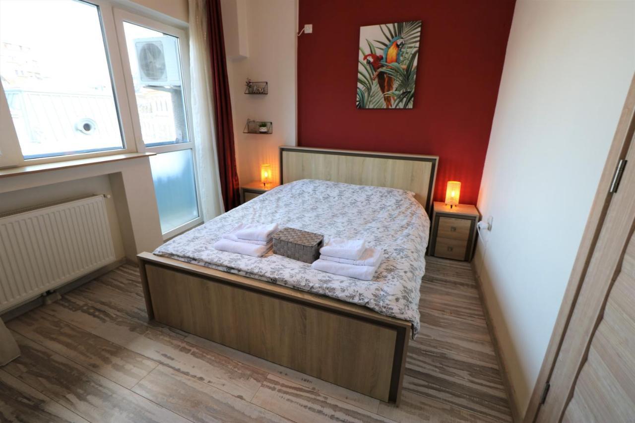 Charming Cozy Apartment - Old Town - Free Minibar Boekarest Buitenkant foto