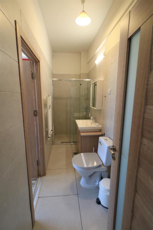 Charming Cozy Apartment - Old Town - Free Minibar Boekarest Buitenkant foto