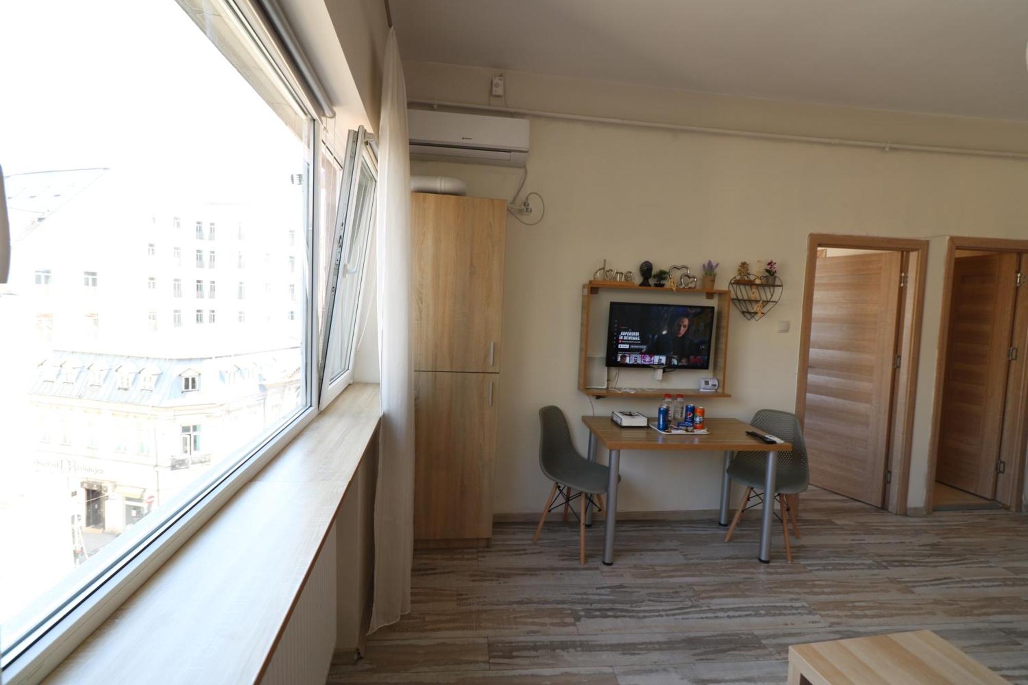 Charming Cozy Apartment - Old Town - Free Minibar Boekarest Buitenkant foto