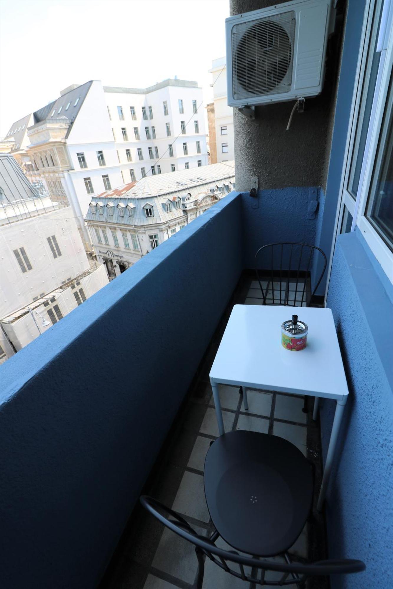 Charming Cozy Apartment - Old Town - Free Minibar Boekarest Buitenkant foto